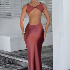Elegant Backless Burgundy Dress size small